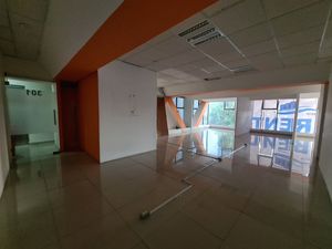 Renta de Oficina Roma | 128 m2 | Acondicionada