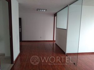 Renta de Oficina Del Valle | 80 m2 | Acondicionada