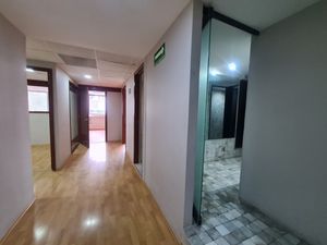 Renta de Oficina Anzures | 300 m2 | Acondicionada