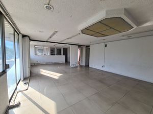 Renta de Oficina Del Valle | 120 m2 | Acondicionada