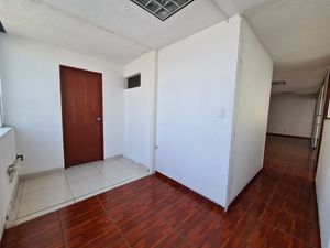 Renta de Oficina Del Valle | 80 m2 | Acondicionada