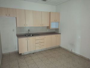 Renta de Oficina Del Valle | 335 m2 | Acondicionada