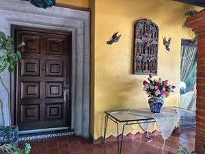Amplia casa estilo colonial mexicano