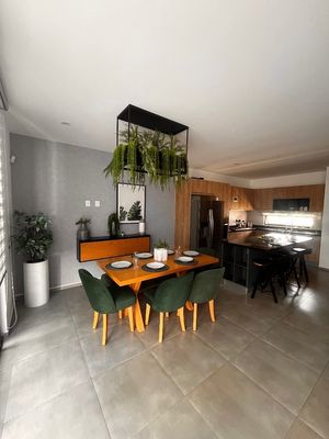 CASA NUEVA CON ROOFGARDEN EN VENTA EN BOSQUES DE SANTA ANITA TLAJ