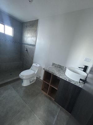 CASA EN VENTA, LADERAS MONTERREY TIJUANA, 5 MIN DE ZONA RÍO