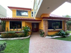 Casa en Venta en San Jeronimo Chicahualco Metepec