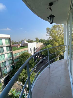 Departamento exterior con balcónen  Álamos