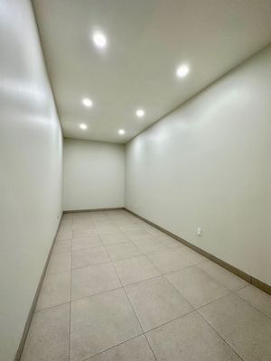 Excelente corporativo en venta o Renta en Zona Dorada