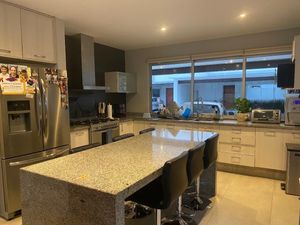 Casa en venta en condominio, lomas Anahuac, 4 recamaras , conjunto de casas