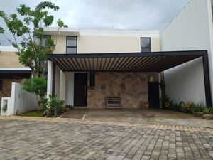 Casa en Venta en Privada Residencial Altamira, Cholul