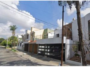 Casa en Venta en Bosques de La Victoria Guadalajara