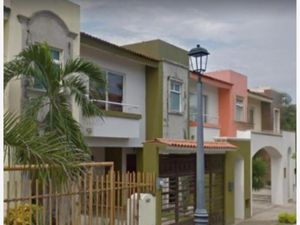 Casa en Venta en Residencial Fluvial Vallarta Puerto Vallarta