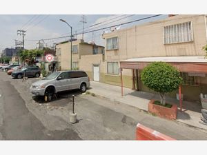 Casa en Venta en Penitenciaria Venustiano Carranza