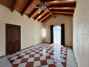 VENTA CASA EN TEQUISQUIAPAN EN EL CLUB DE GOLF QUERETARO