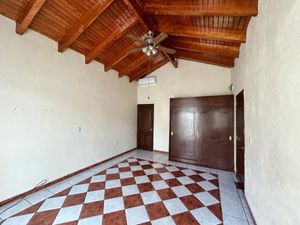 VENTA CASA EN TEQUISQUIAPAN EN EL CLUB DE GOLF QUERETARO