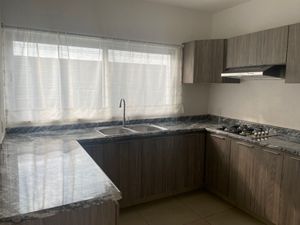 CASA  NUEVA EN VENTA EN EL ARENAL HUAXTLA