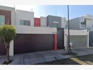 Casa en Venta en Residencial Esmeralda Norte Colima