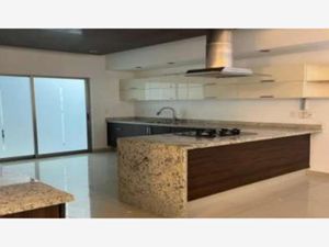 Casa en Venta en Residencial Esmeralda Norte Colima