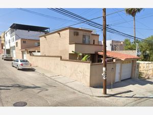 Casa en Venta en Playas de Tijuana Sección Costa Azul Tijuana