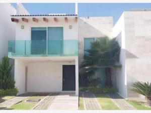 Casa en Venta en Angelopolis Puebla