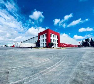 Bodega en RENTA - Salida a México de 8,160m² /Divisible a Partir de 680 m²