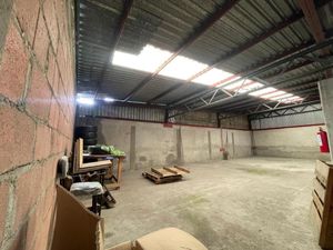 Venta de bodega comercial en Atizapán