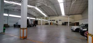 Renta bodega industrial en Tutitlán I 2,648 m2