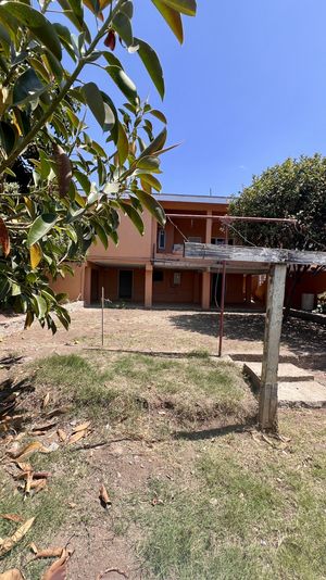 Casa en venta en Colonia Hidalgo, casa con terrreno grande