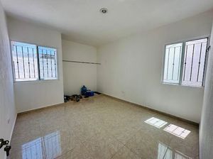 CASA EN VENTA EN FRACCIONAMIENTO LAS AMERICAS REMODELADA