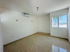 CASA EN VENTA EN FRACCIONAMIENTO LAS AMERICAS REMODELADA