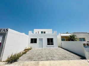 CASA EN VENTA EN FRACCIONAMIENTO LAS AMERICAS REMODELADA