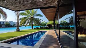 Residencia en venta en Yucatan Country Club.