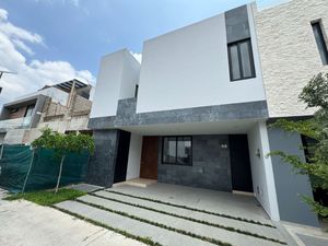 CASA NUEVA EN VENTA EN SOLARES