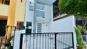 Casa en venta en El Collí remodelada