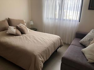 HABITACION AMUEBLADA PARA MUJER EN ZIBATA