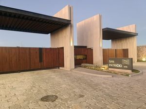 Terreno en venta en Lomas del Campanario Norte San Patricio