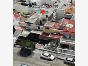 Casa en Venta en Jardines Alcalde Guadalajara