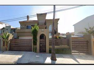 Casa en Venta en Playas de Tijuana Sección Costa de Oro Tijuana