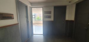 Oficina 100m2 en Polanco  area abierta cocineta baño