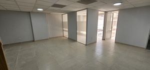 Oficina 65m2 acondicionada en Anzures con 3 privados y area abierta