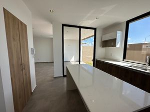 Casa nueva Laztana Juriquilla 4 Rec una en Planta baja