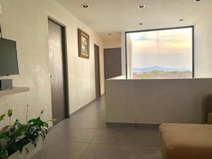 CASA EN VENTA EN ZAKIA DOBLE ALTURA C/amenidades en esquina