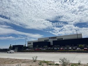 Edificio industrial en renta dentro de Parque