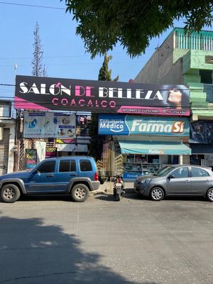 Locales comerciales en venta sobre Eje 8 en Coacalco