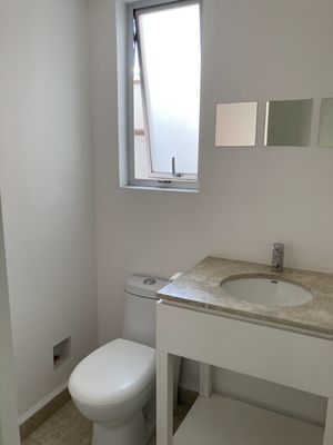 Baño de visitas venta condesa