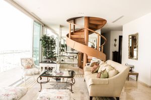 Penthouse en Country Towers