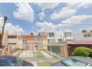 Casa en Venta en Hacienda de Echegaray Naucalpan de Juárez