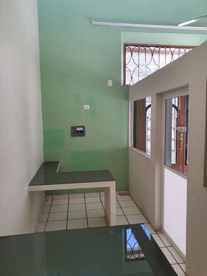 VENTA CASA CON COCHERA A UNA CUADRA DEL PARQUE DE LA MEJORADA CENTRO DE MÉRIDA