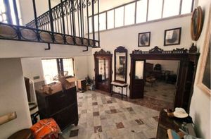 VENTA HERMOSA CASONA EN ESQUINA DE LA COLONIA ITZIMNÁ MÉRIDA YUCATÁN