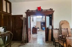 VENTA HERMOSA CASONA EN ESQUINA DE LA COLONIA ITZIMNÁ MÉRIDA YUCATÁN